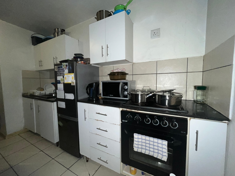 1 Bedroom Property for Sale in Maitland Western Cape